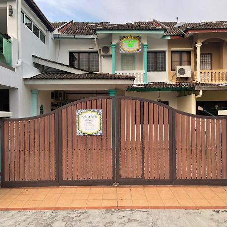 Baba & Charlie Home Stay Malacca Eksteriør bilde